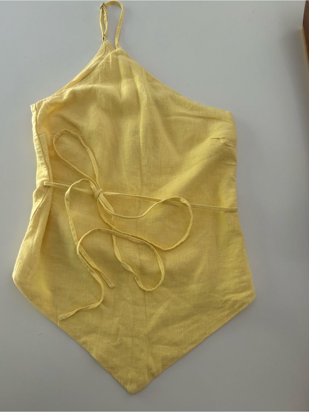 Abercrombie: yellow Asymmetrical Tie-Waist Top Xxs